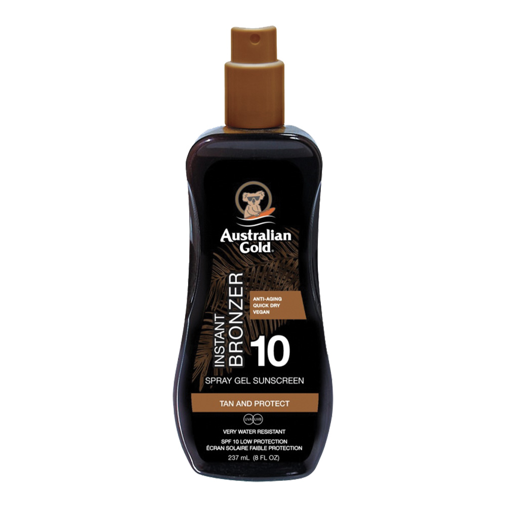 Spray Gels effetto bronze con fattore di protezione solare dalla texture leggera e a rapido assorbimento, contenente una piccola quantità di Natural Bronzer. Gli Spray Gels SPF Australian Gold® con Instant Bronzer sono un prodotto innovativo che combina la praticità di uno spray con l'efficacia di una tradizionale lozione corpo. Ideali per chi ama i formati pratici senza rinunciare ad una protezione efficace. Idrata la pelle, dona un colorito temporaneo e un effetto glow immediato. Ideali per le primissime esposizioni al sole.
Spray Gels effetto bronze con fattore di protezione solare 10, dalla texture leggera e a rapido assorbimento, contenente una piccola quantità di Natural Bronzer. Gli Spray Gels SPF Australian Gold® con Instant Bronzer sono un prodotto innovativo che combina la praticità di uno spray con l'efficacia di una tradizionale lozione corpo. Ideali per chi ama i formati pratici senza rinunciare ad una protezione efficace. Idrata la pelle, dona un colorito temporaneo e un effetto glow immediato. Ideali per le primissime esposizioni al sole.